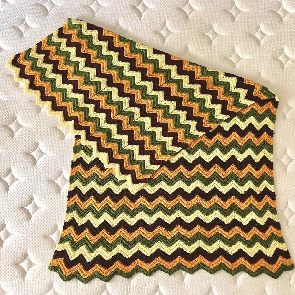 Vintage Crochet Chevron Herringbone Zig Zag Knit Throw Blanket Afghan 84